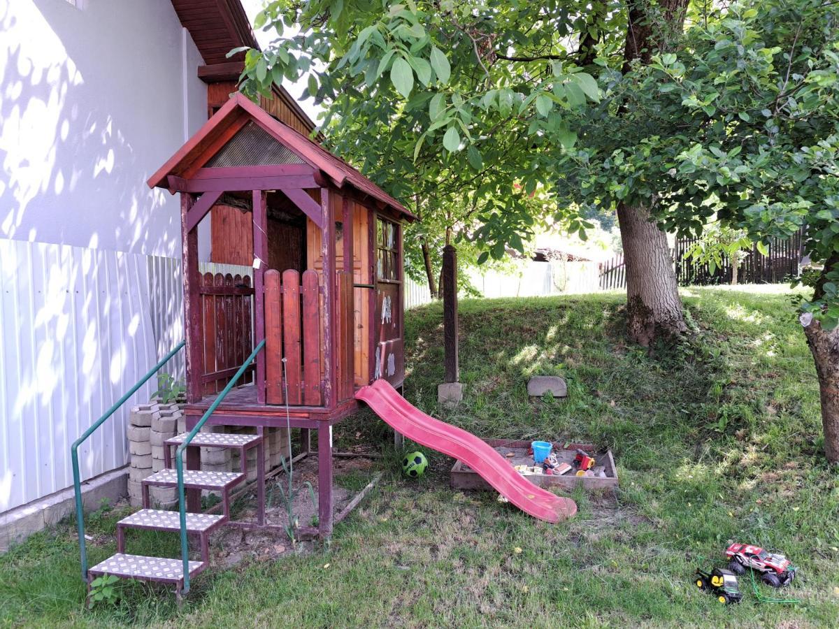 Casa De Vacanta Zsenik Vendeghaz Sovata Eksteriør billede